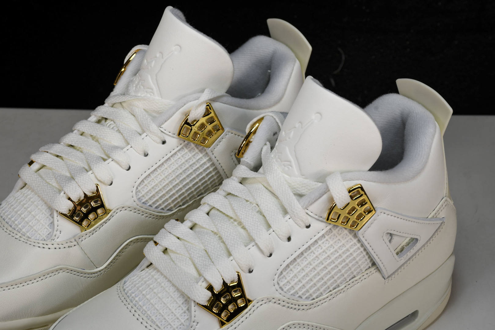 AJ4奶白色 尺码36-47.5

纯原出品-WMNS Air Jordan4 Retro 奶白色 AQ