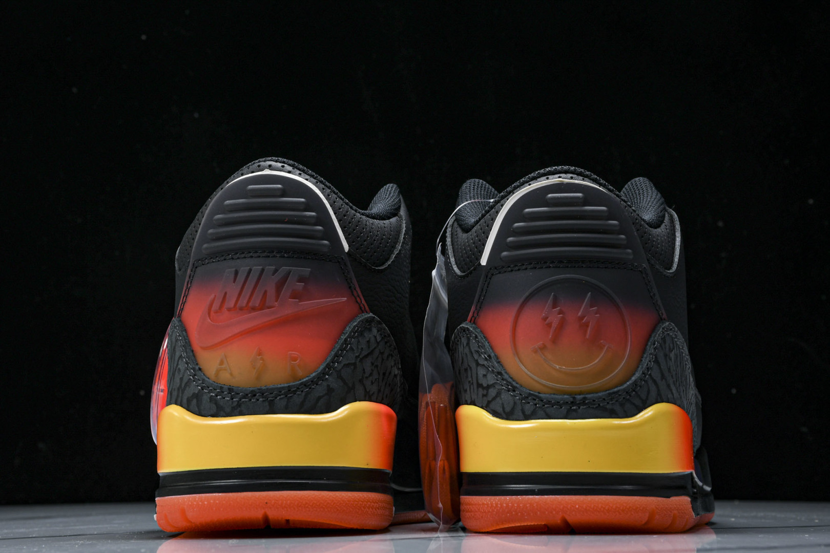 AJ3爆裂纹 尺码40-48.5

纯原出品-J Balvin x AJ Air Jordan 3 Re