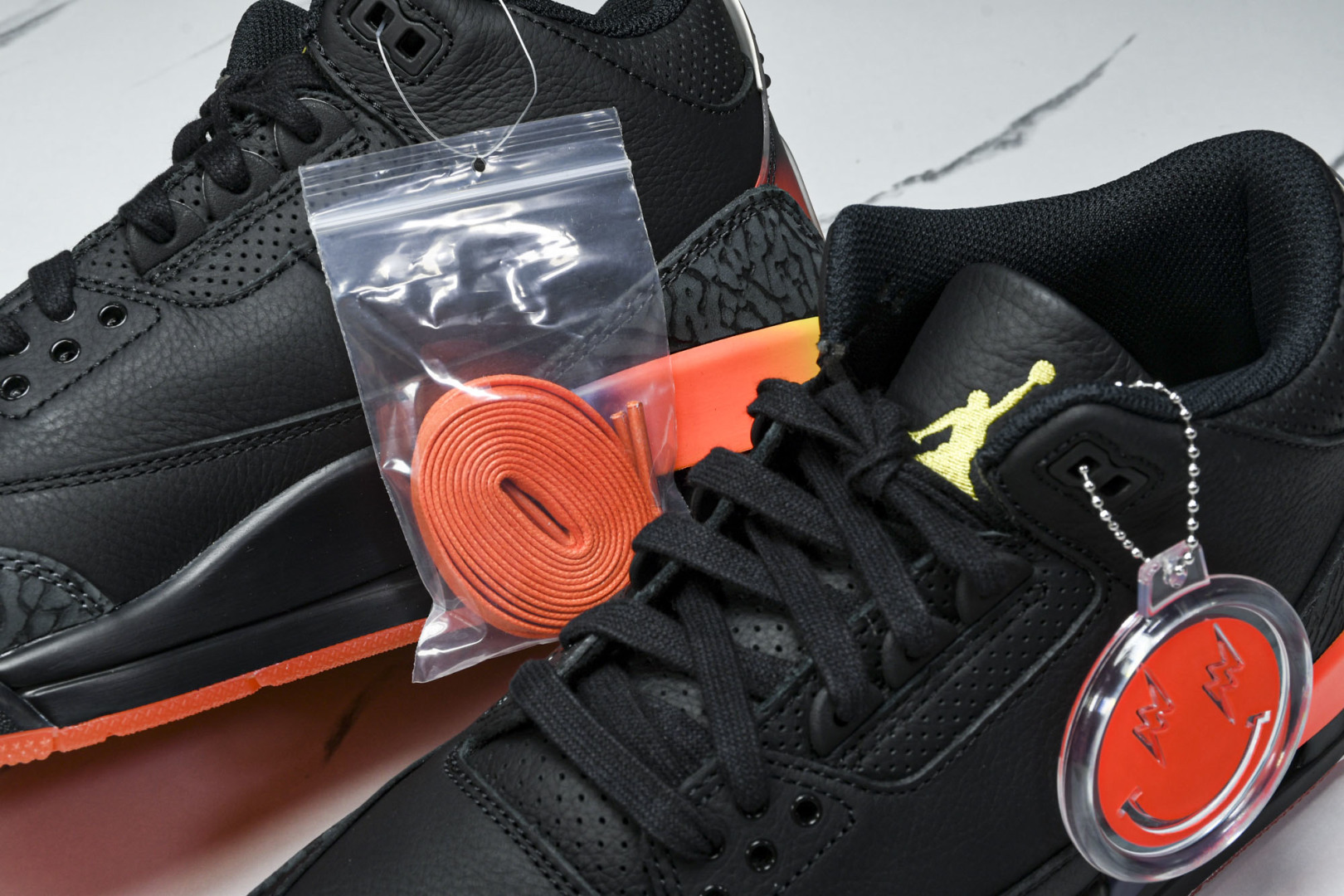 AJ3爆裂纹 尺码40-48.5

纯原出品-J Balvin x AJ Air Jordan 3 Re