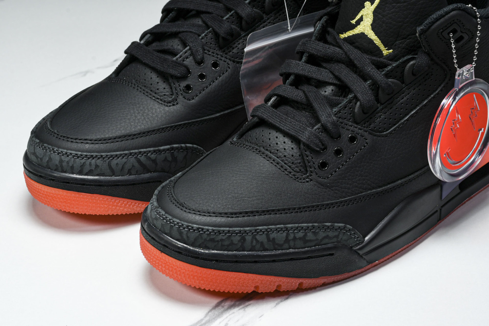 AJ3爆裂纹 尺码40-48.5

纯原出品-J Balvin x AJ Air Jordan 3 Re