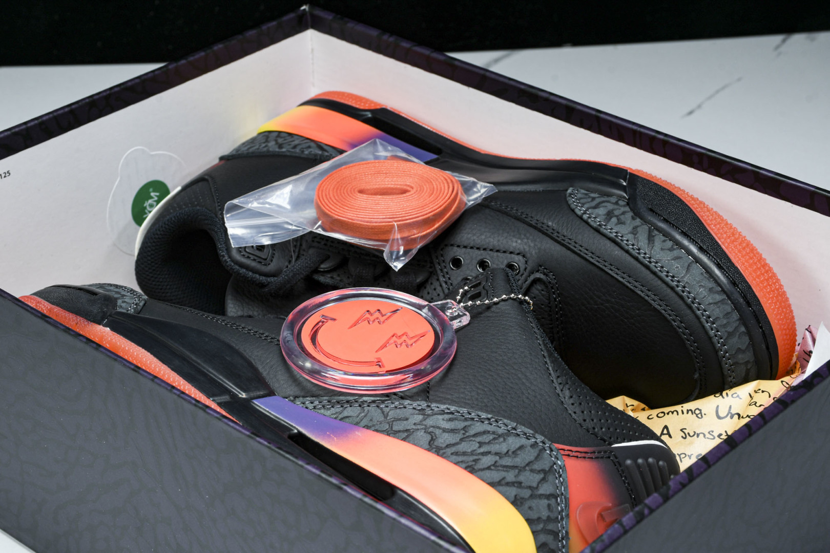 AJ3爆裂纹 尺码40-48.5

纯原出品-J Balvin x AJ Air Jordan 3 Re