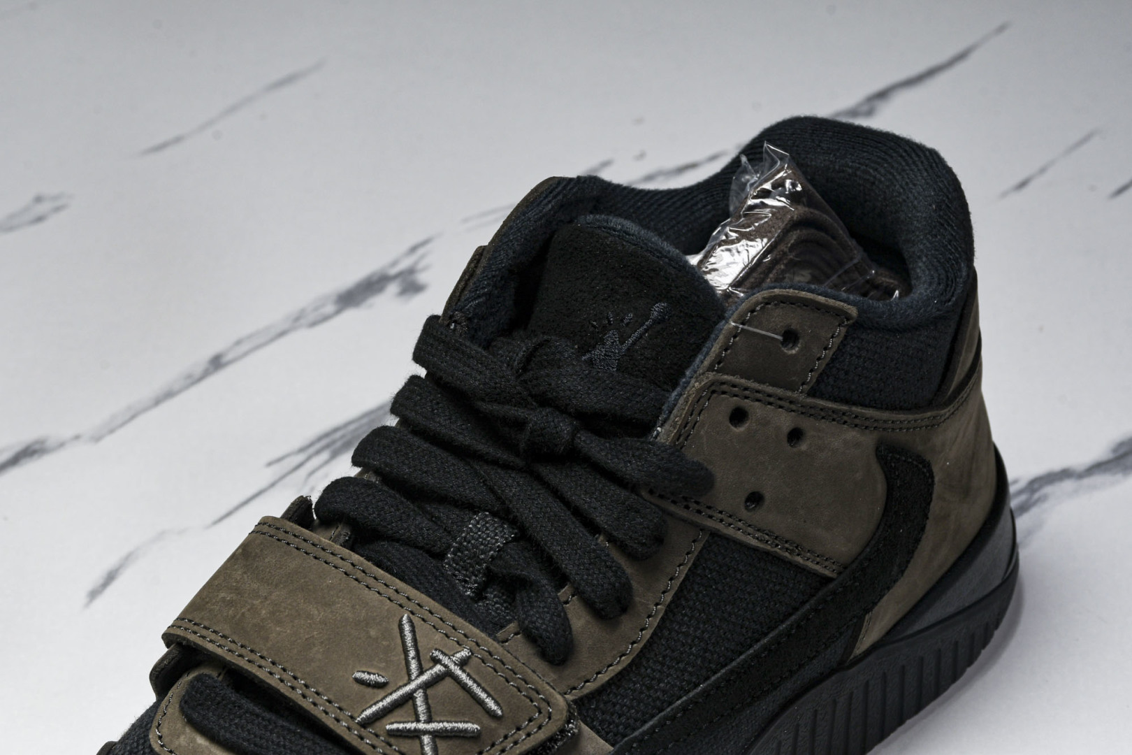 AJ Low黑棕 尺码40-48.5

纯原版出品-Travis Scott x Jordan JumP