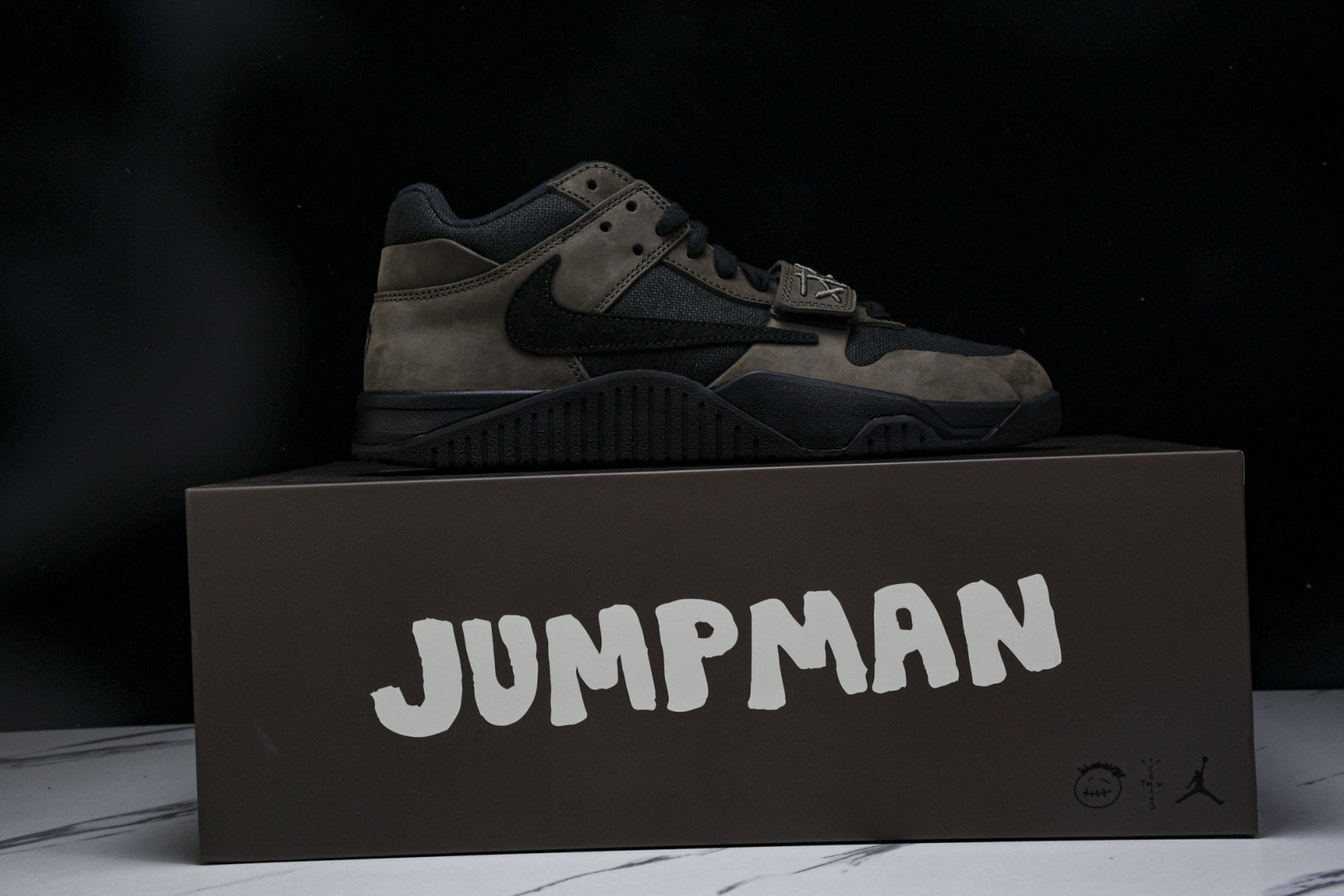 AJ Low黑棕 尺码40-48.5

纯原版出品-Travis Scott x Jordan JumP