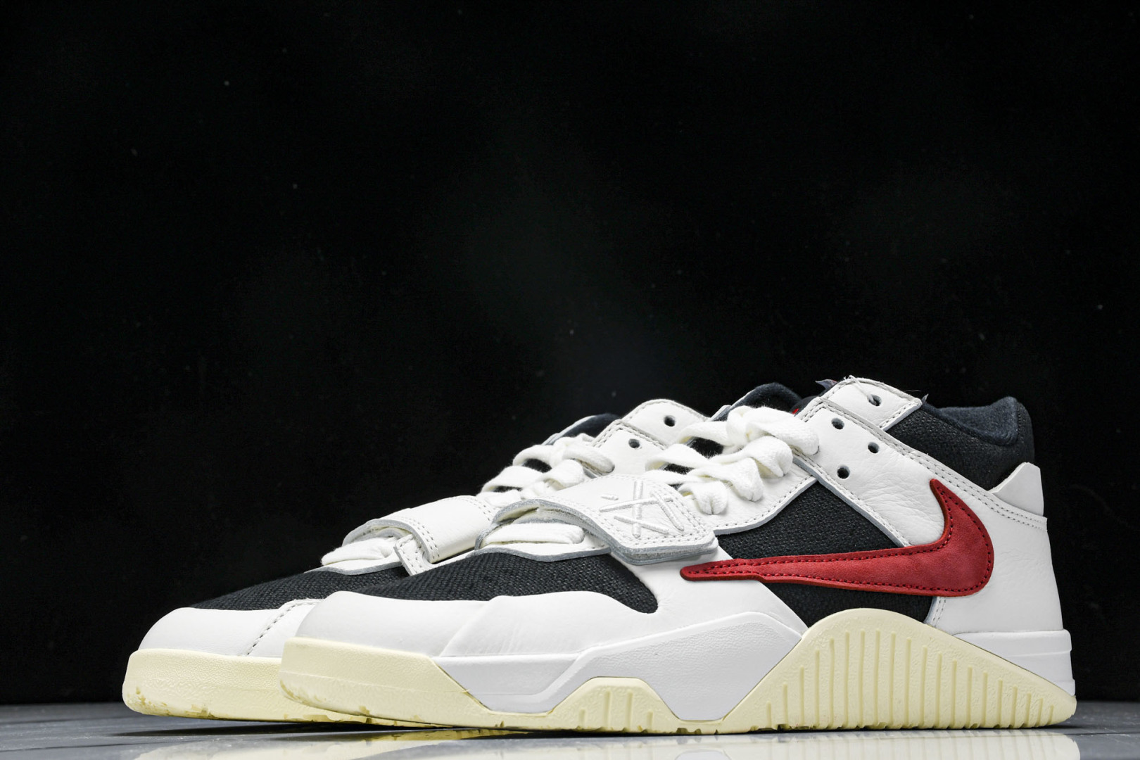 AJ Low 尺码36-47.5

纯原版出品-Travis Scott x Jordan JumPma