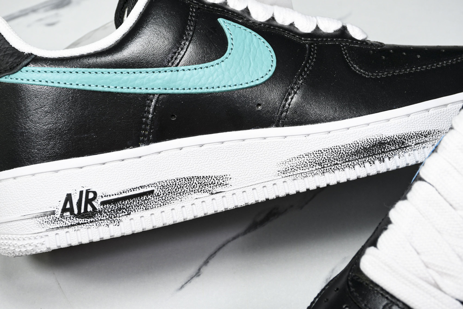 权志龙3.0 尺码36-47.5

纯原版出品-Air Force 1 Low G-Dragon Pea