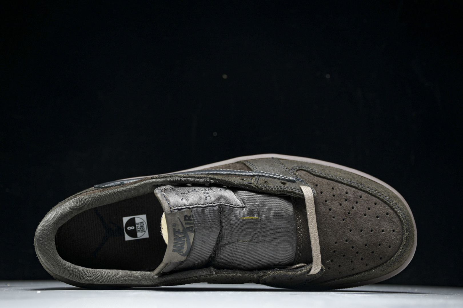 AJ Low黑棕 尺码40-48.5

纯原版出品-Air Jordan 1 Retro Low OG 