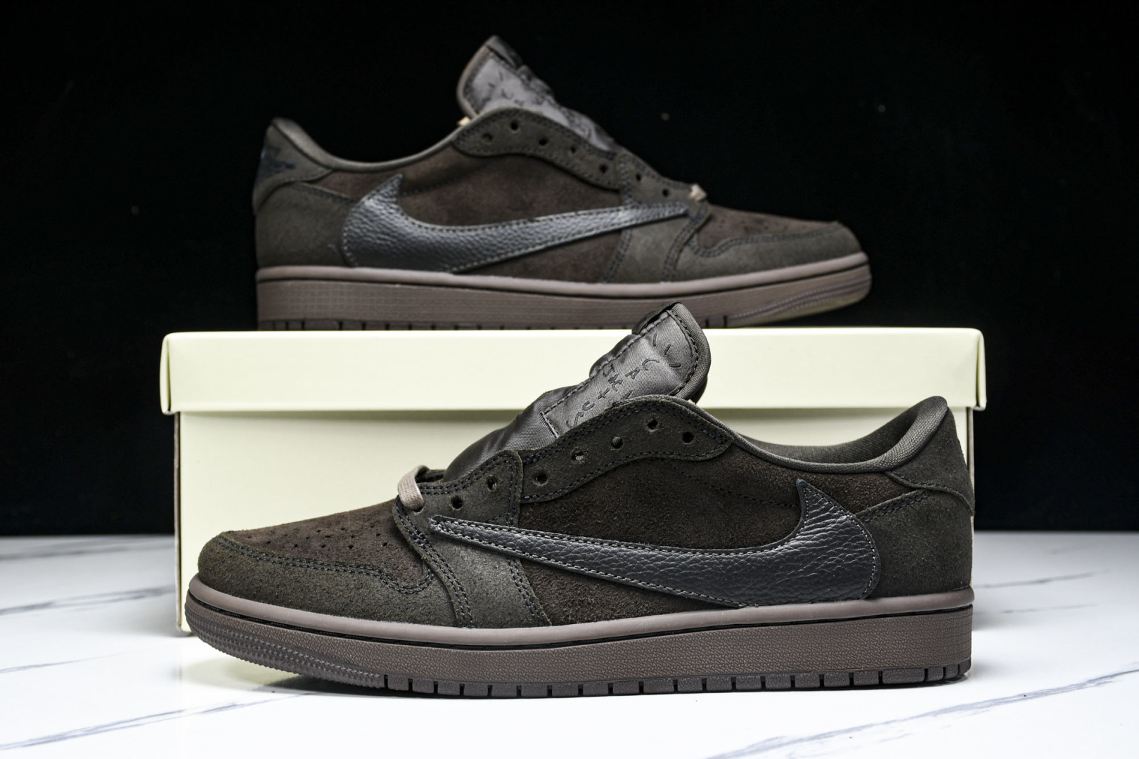 AJ Low黑棕 尺码40-48.5

纯原版出品-Air Jordan 1 Retro Low OG 