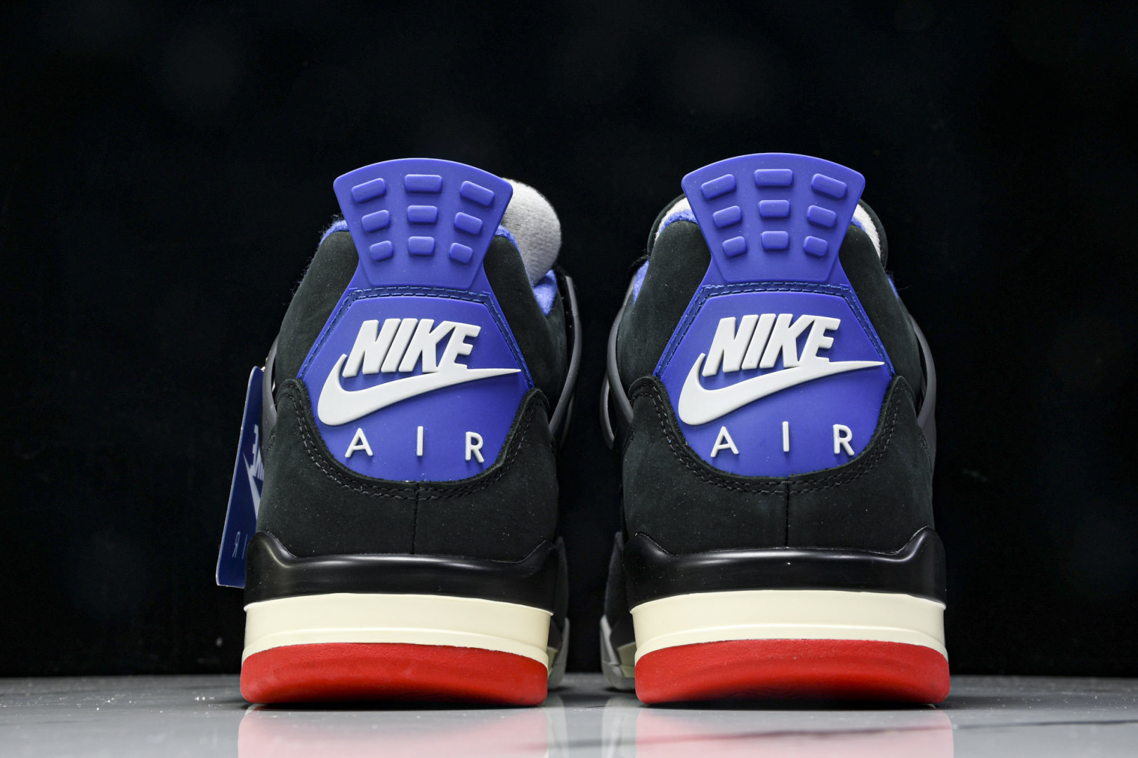 AJ4黑蓝 尺码40-47.5

纯原版出品-Air Jordan 4 Retro Rare Air 稀