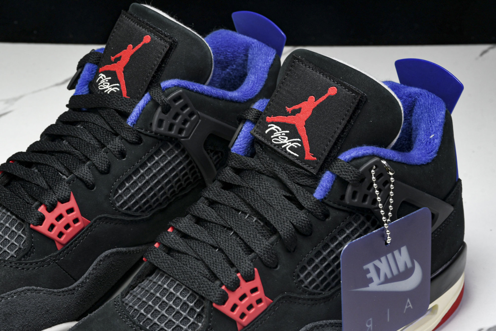 AJ4黑蓝 尺码40-47.5

纯原版出品-Air Jordan 4 Retro Rare Air 稀