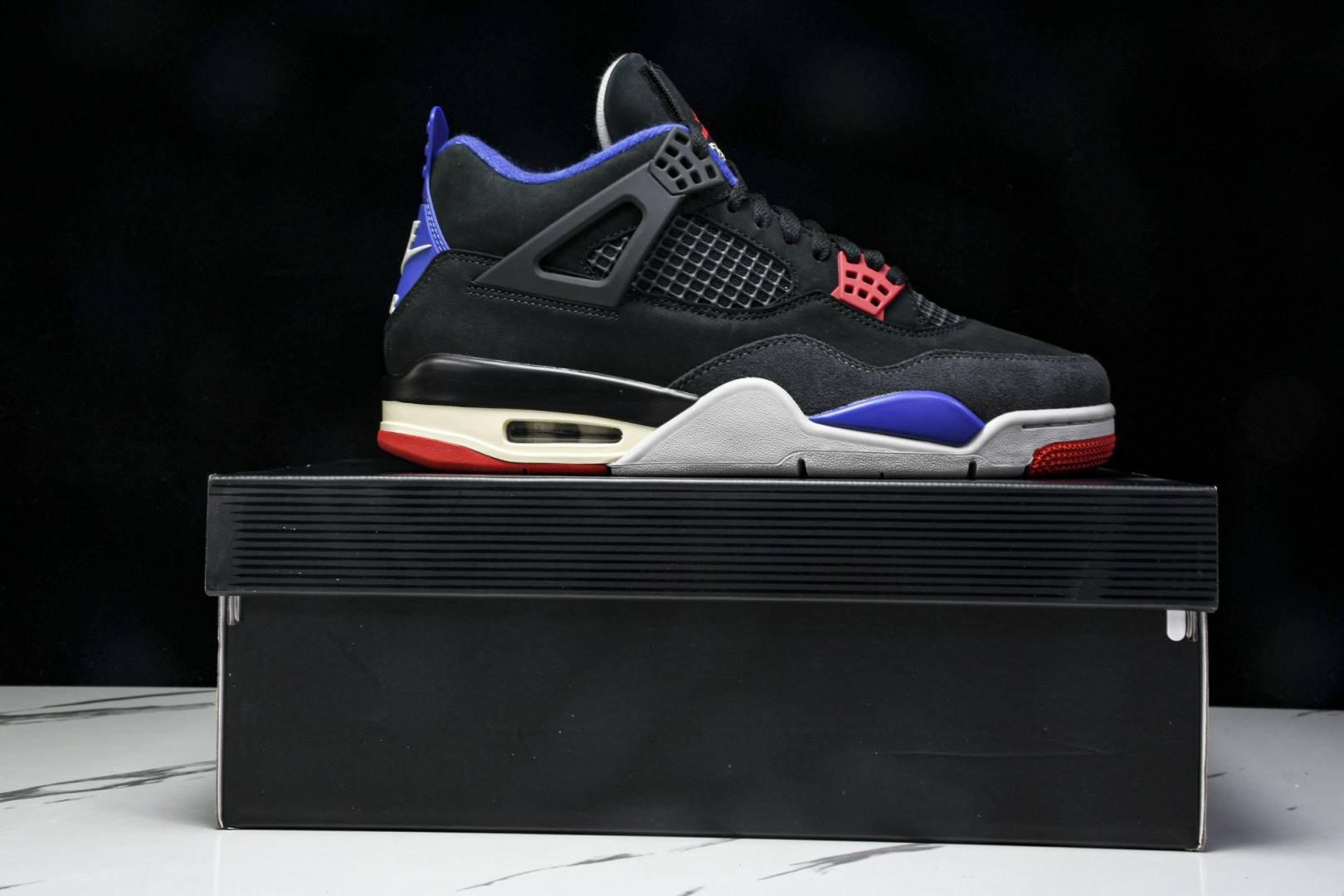 AJ4黑蓝 尺码40-47.5

纯原版出品-Air Jordan 4 Retro Rare Air 稀