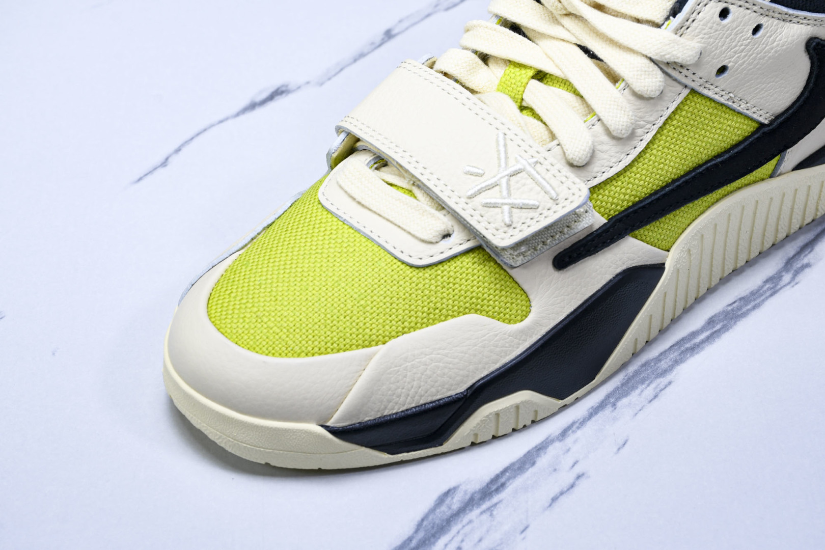 AJ Low 倒钩魔术贴 尺码36-48.5

纯原版出品-Air Jordan JumPman Jac