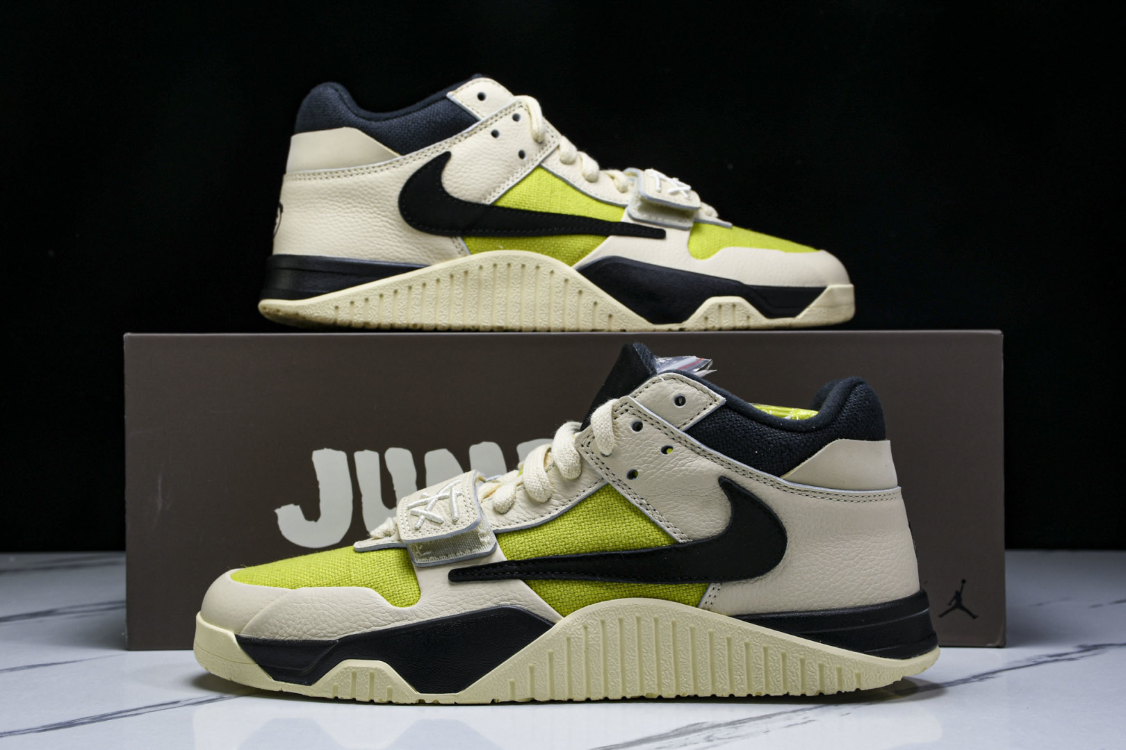 AJ Low 倒钩魔术贴 尺码36-48.5

纯原版出品-Air Jordan JumPman Jac