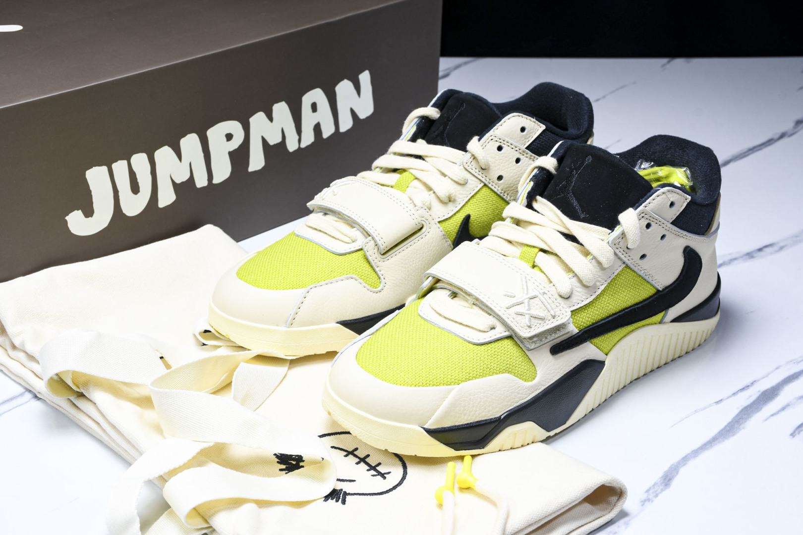 AJ Low 倒钩魔术贴 尺码36-48.5

纯原版出品-Air Jordan JumPman Jac