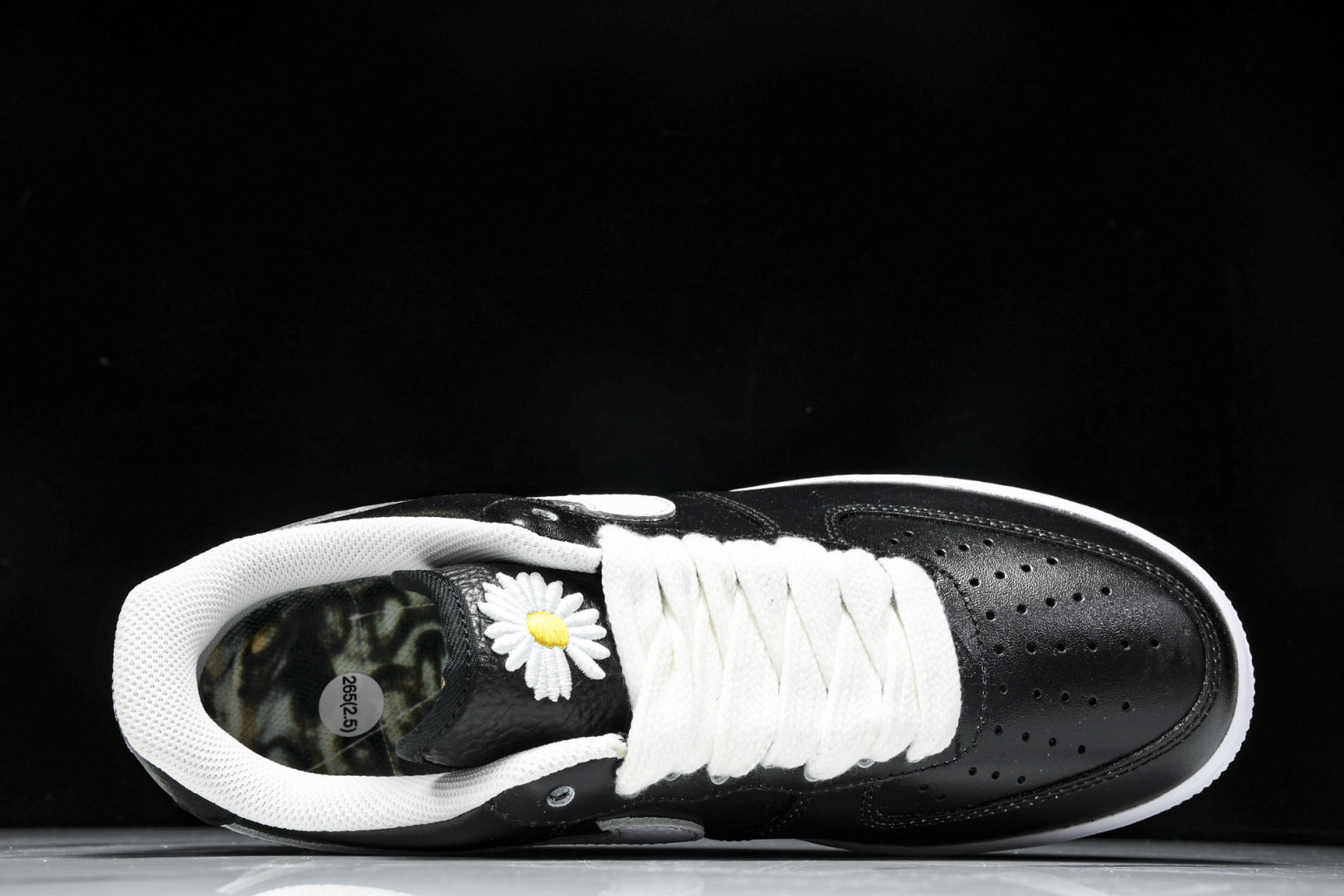 AF1权志龙 尺码36-47.5

纯原版出品-Air Force 1 Low G-Dragon Pea