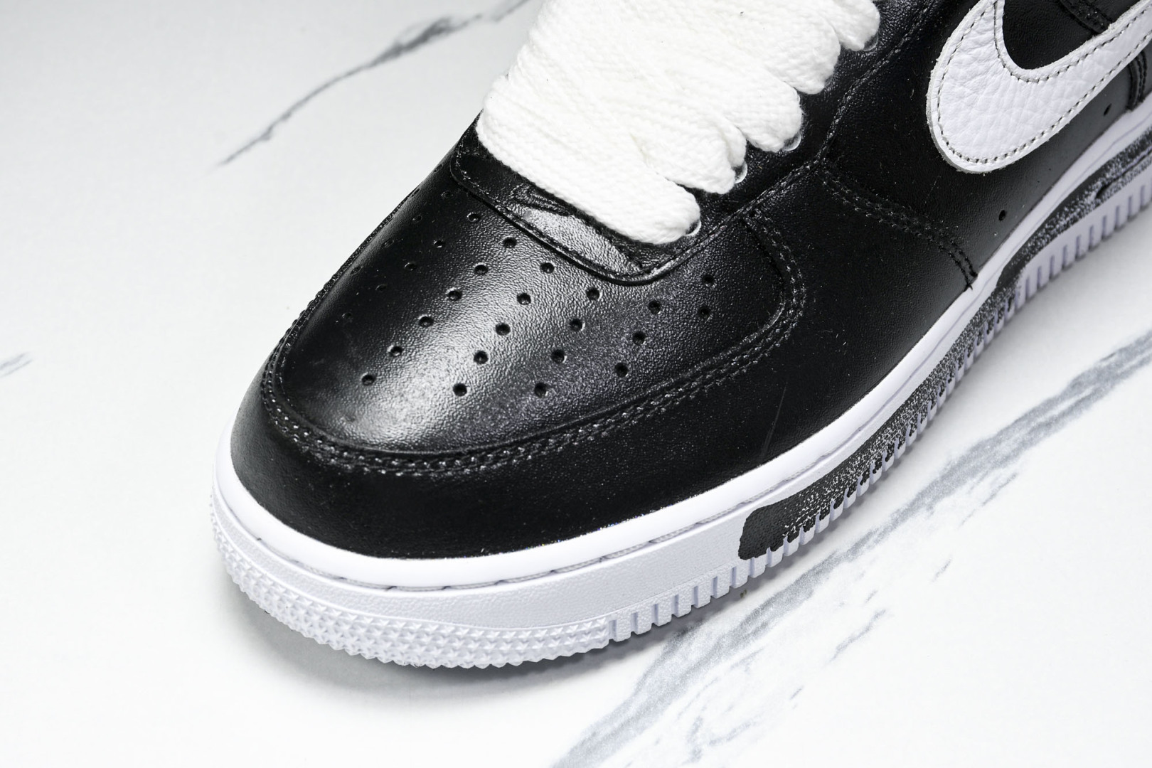 AF1权志龙 尺码36-47.5

纯原版出品-Air Force 1 Low G-Dragon Pea
