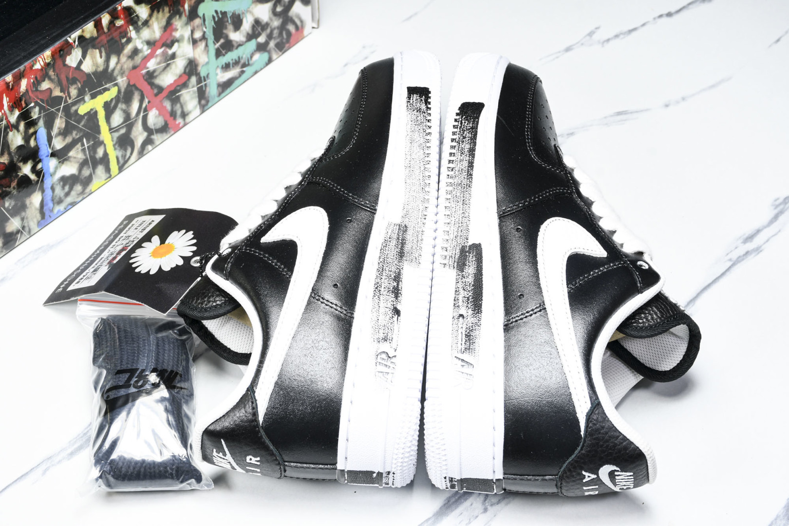 AF1权志龙 尺码36-47.5

纯原版出品-Air Force 1 Low G-Dragon Pea