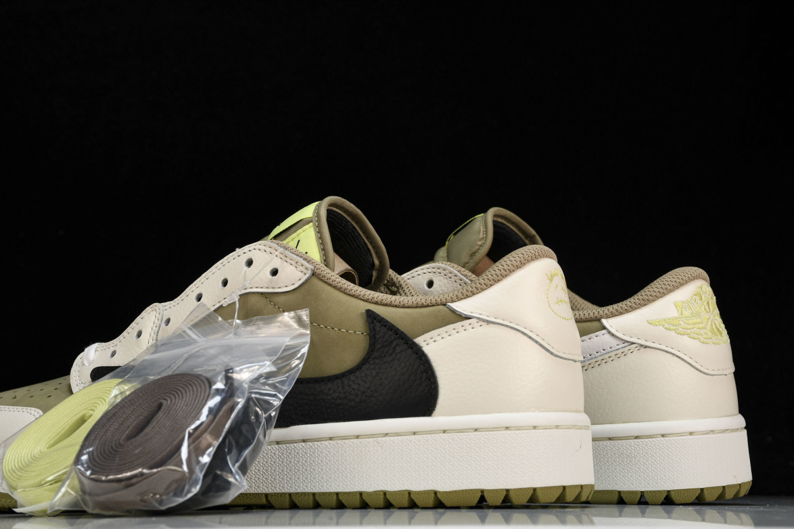 AJ1 Low 尺码36-48.5

纯原出品-Travis Scott x Air Jordan 1 