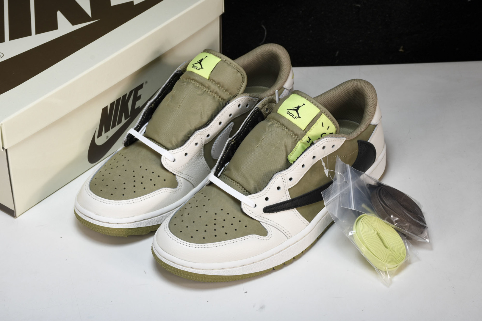 AJ1 Low 尺码36-48.5

纯原出品-Travis Scott x Air Jordan 1 