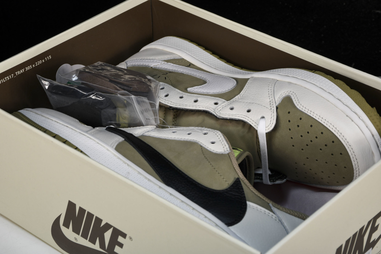 AJ1 Low 尺码36-48.5

纯原出品-Travis Scott x Air Jordan 1 