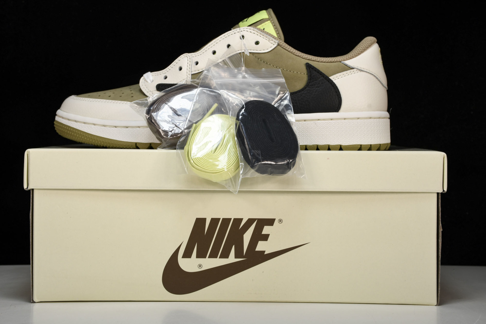 AJ1 Low 尺码36-48.5

纯原出品-Travis Scott x Air Jordan 1 