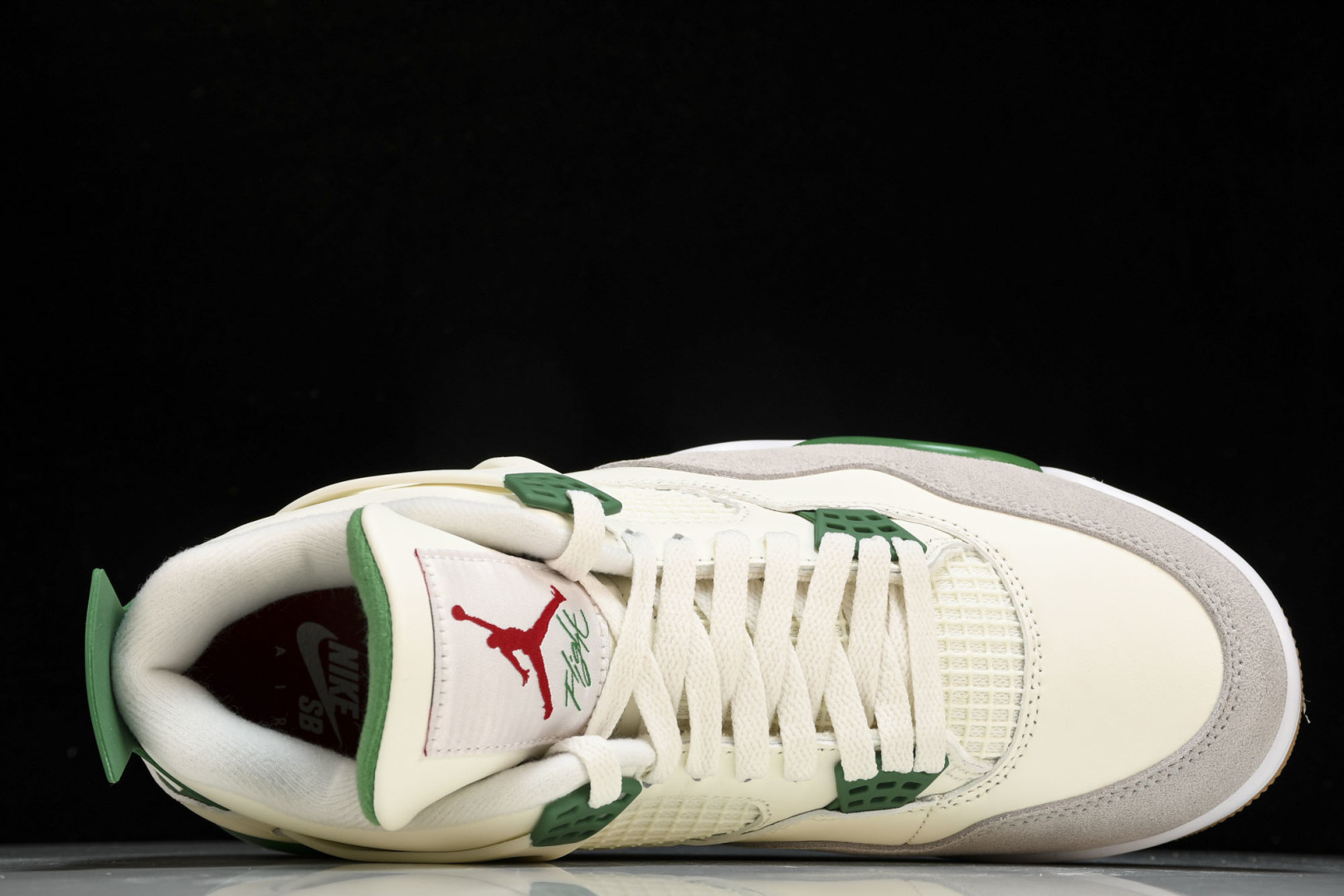 AJ4 白绿 尺码40-47.5

纯原版出品-NK SB x Air Jordan 4“Pine Gr