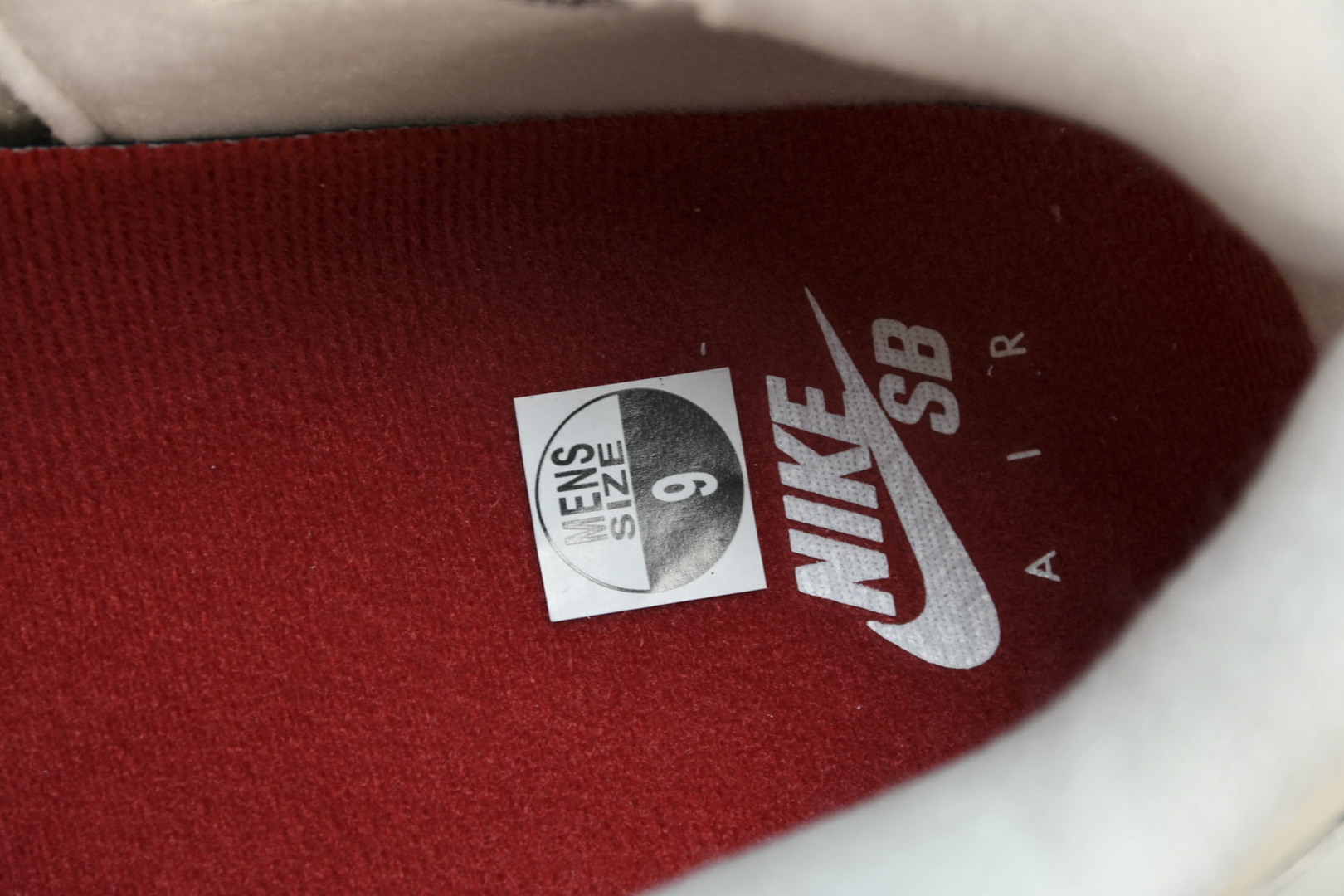 AJ4 白绿 尺码40-47.5

纯原版出品-NK SB x Air Jordan 4“Pine Gr