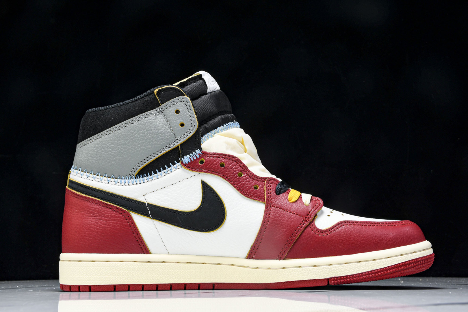 AJ1高帮 尺码40-47.5

纯原版出品-Air Jordan 1 Retro High OG SP