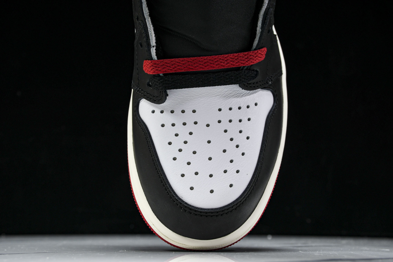 AJ1高帮 尺码40.5-47.5

纯原版出品-Air Jordan 1 Retro High OG 