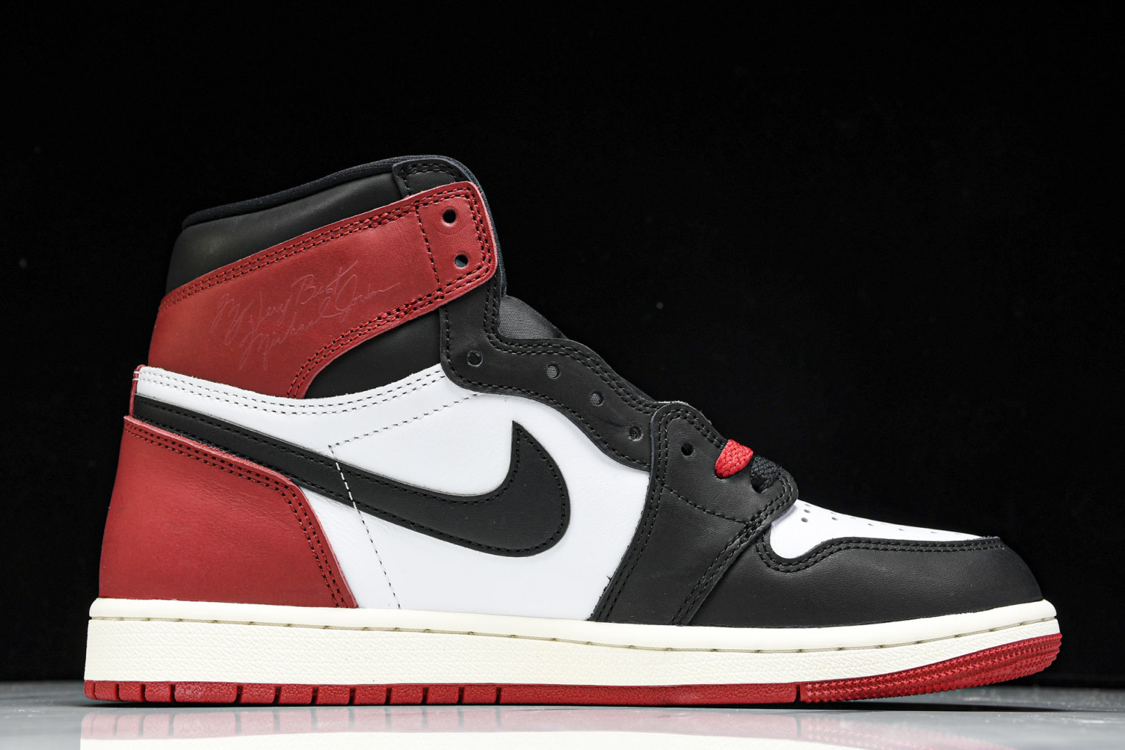 AJ1高帮 尺码40.5-47.5

纯原版出品-Air Jordan 1 Retro High OG 