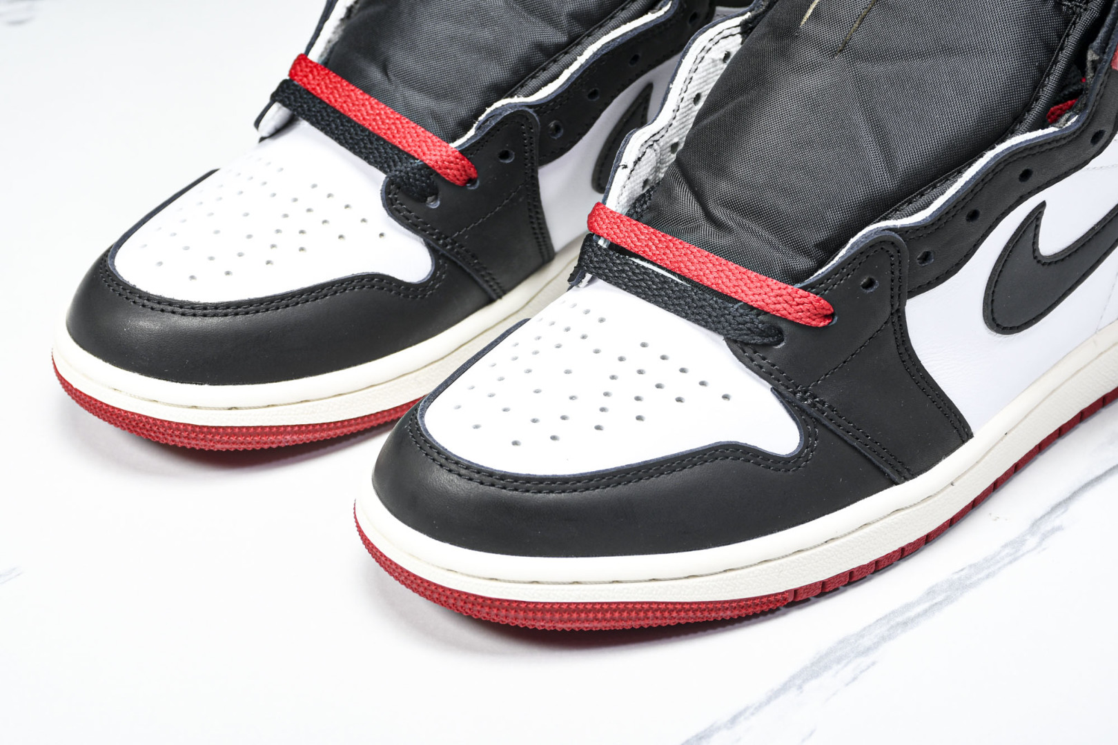 AJ1高帮 尺码40.5-47.5

纯原版出品-Air Jordan 1 Retro High OG 