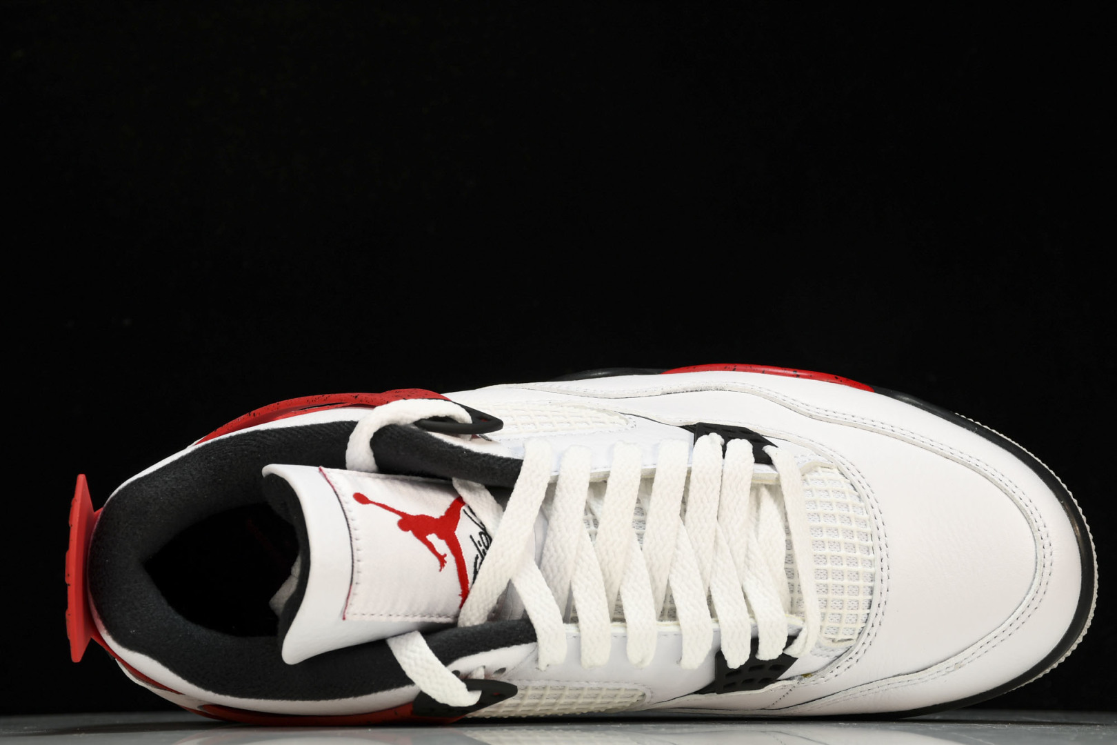 AJ4 白黑红 尺码40-47.5

纯原版出品-Air Jordan 4 Neutral Grey 白