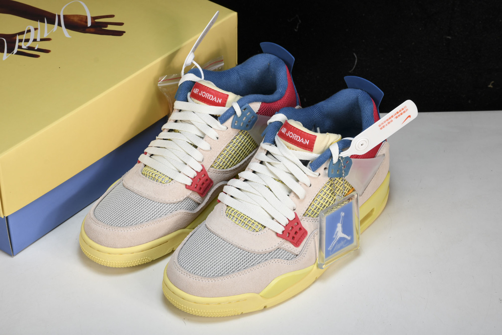 AJ4UN 粉红蓝 尺码40-48.5

纯原版出品-Union LA x Air Jordan 4 R