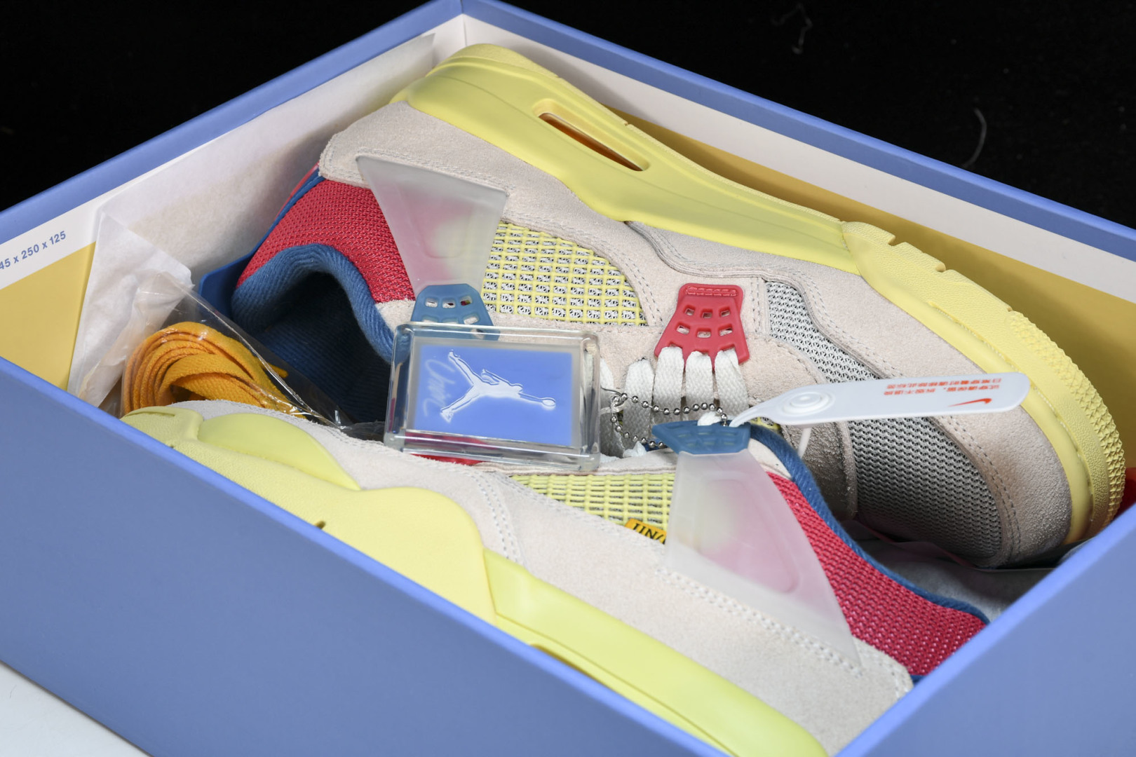 AJ4UN 粉红蓝 尺码40-48.5

纯原版出品-Union LA x Air Jordan 4 R