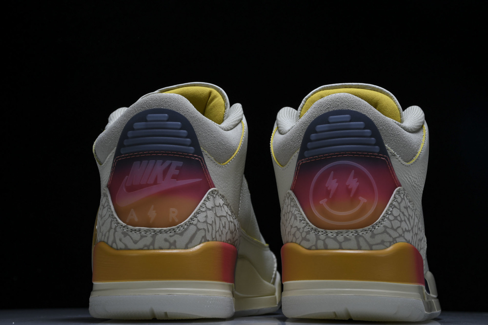 AJ3彩虹 尺码40-48.5

纯原出品-J Balvin x Air Jordan AJ3 彩虹 联