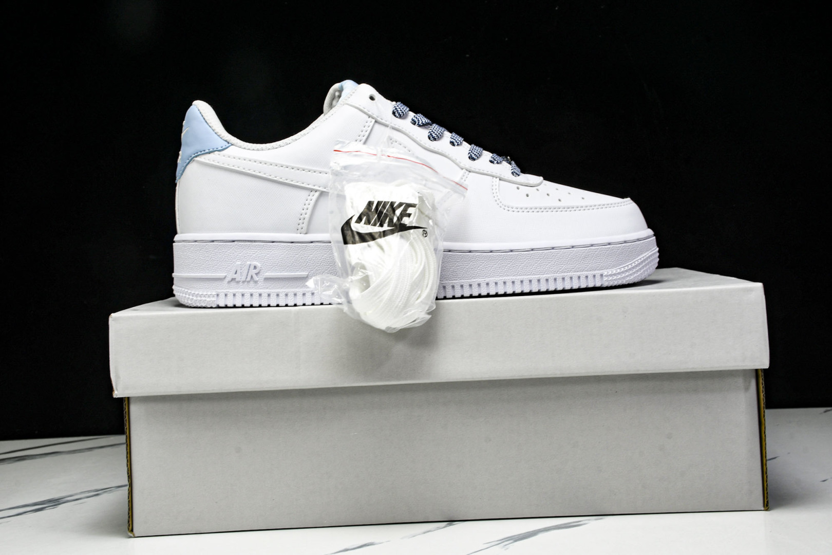  NK Air Force 1'07 Low 空军一号低帮休闲板鞋 IB7167-101 尺寸 36 3