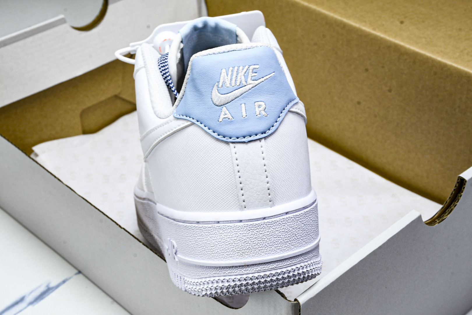  NK Air Force 1'07 Low 空军一号低帮休闲板鞋 IB7167-101 尺寸 36 3