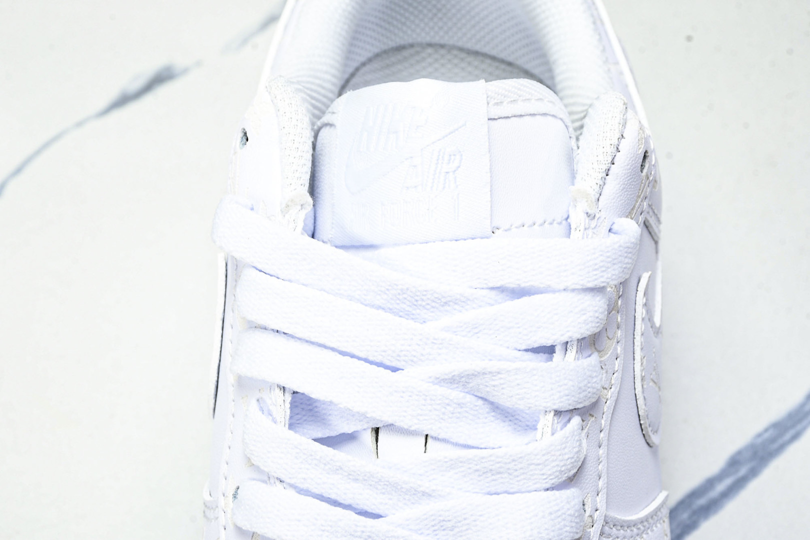  NK Air Force 1'07 Low 定制款 空军一号低帮休闲板鞋 CW2288-111 尺寸 