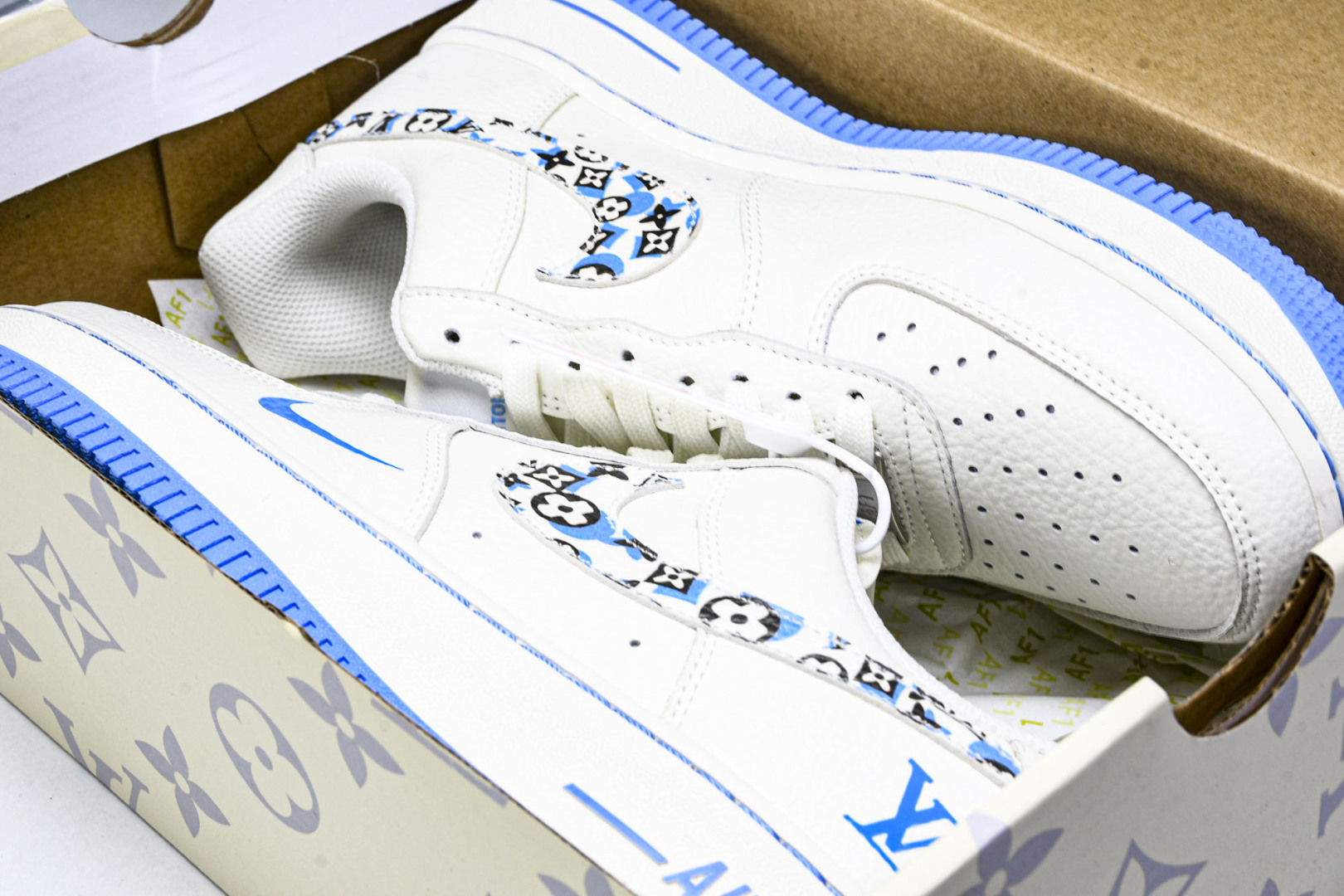  NK Air Force 1'07 Low LV联名 奶白霜蓝 空军一号低帮休闲板鞋 LW9279-0