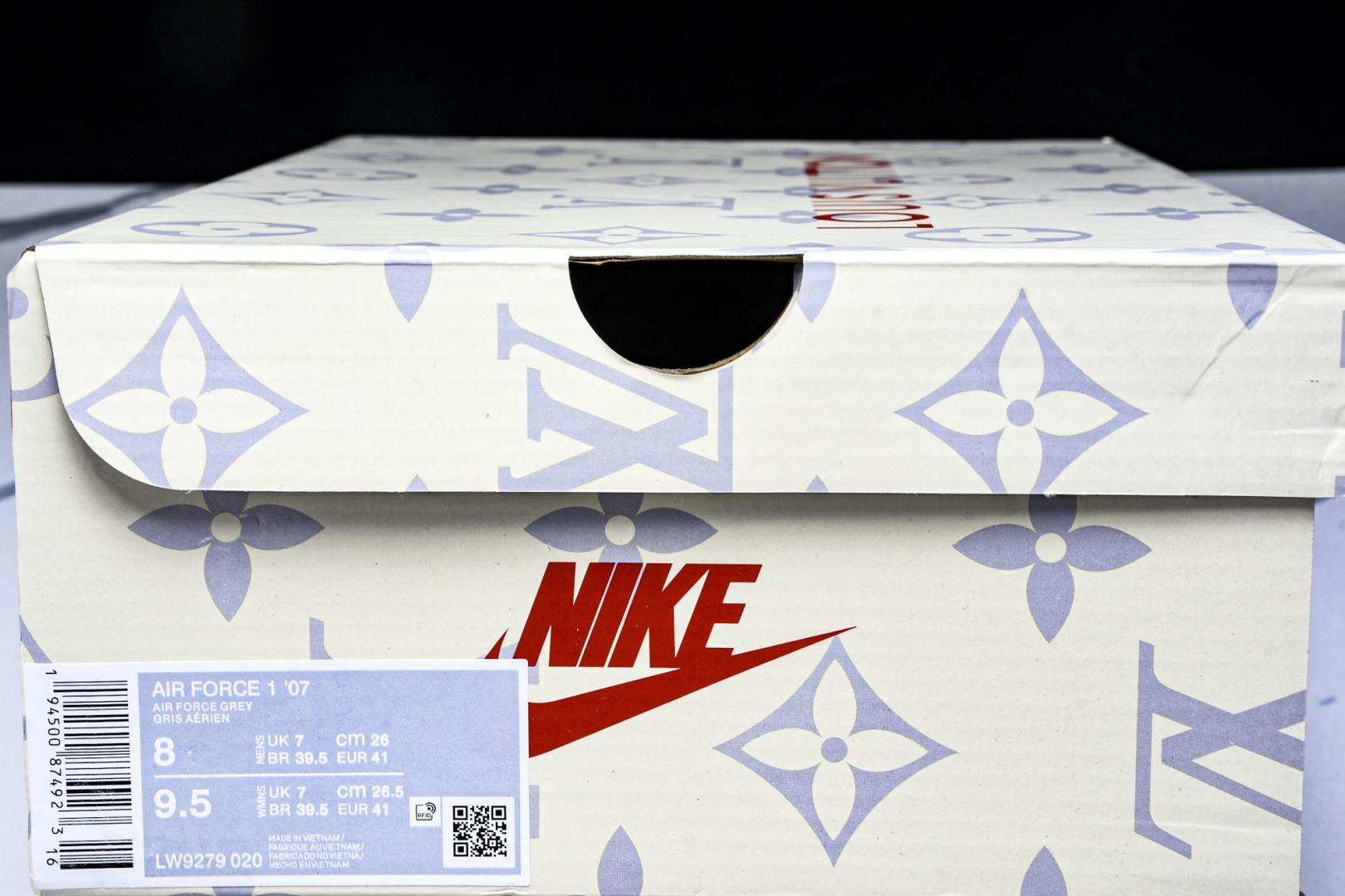  NK Air Force 1'07 Low LV联名 灰白镭射渐变 空军一号低帮休闲板鞋 LW9279