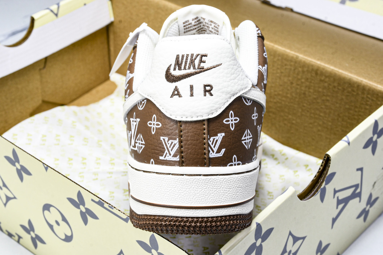  NK Air Force 1'07 Low LV联名 奶白棕 空军一号低帮休闲板鞋 LW9279-01