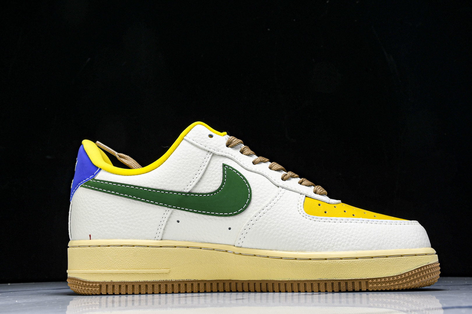  NK Air Force 1'07 Low UN联名 多彩拼接 空军一号低帮休闲板鞋 KB1688-0