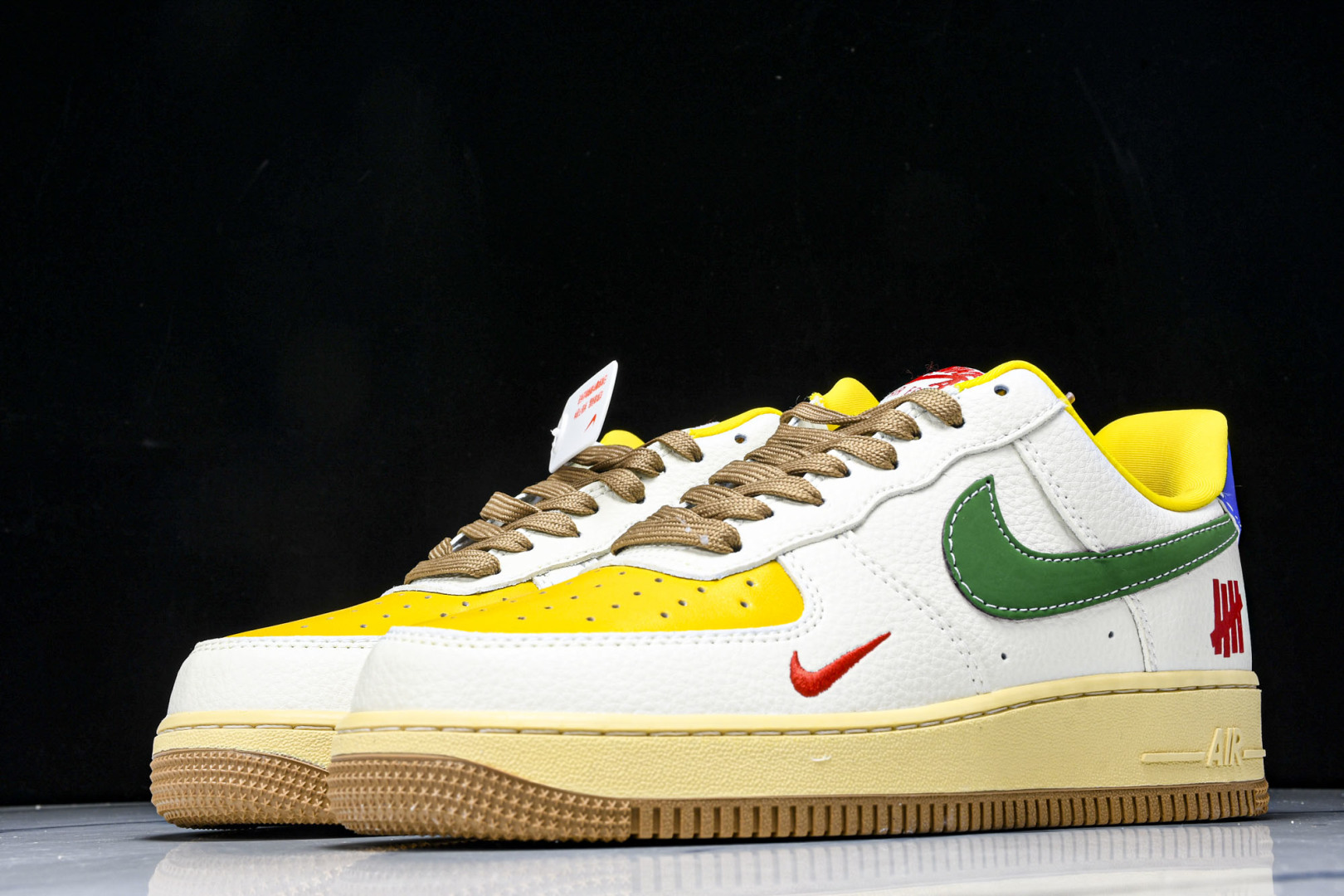  NK Air Force 1'07 Low UN联名 多彩拼接 空军一号低帮休闲板鞋 KB1688-0