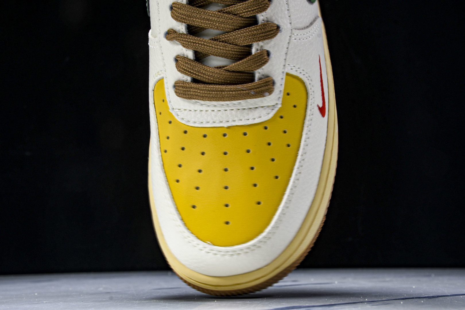  NK Air Force 1'07 Low UN联名 多彩拼接 空军一号低帮休闲板鞋 KB1688-0