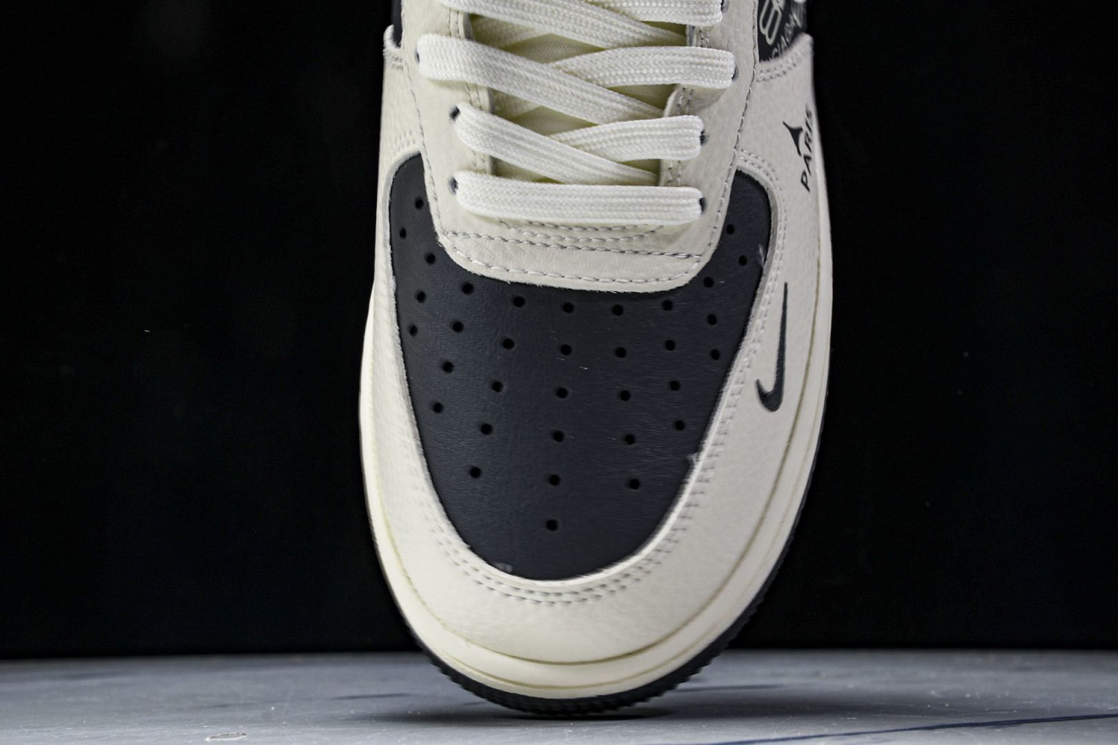  NK Air Force 1'07 Low 巴黎世家联名 米黑涂鸦 空军一号低帮休闲板鞋 XL1978