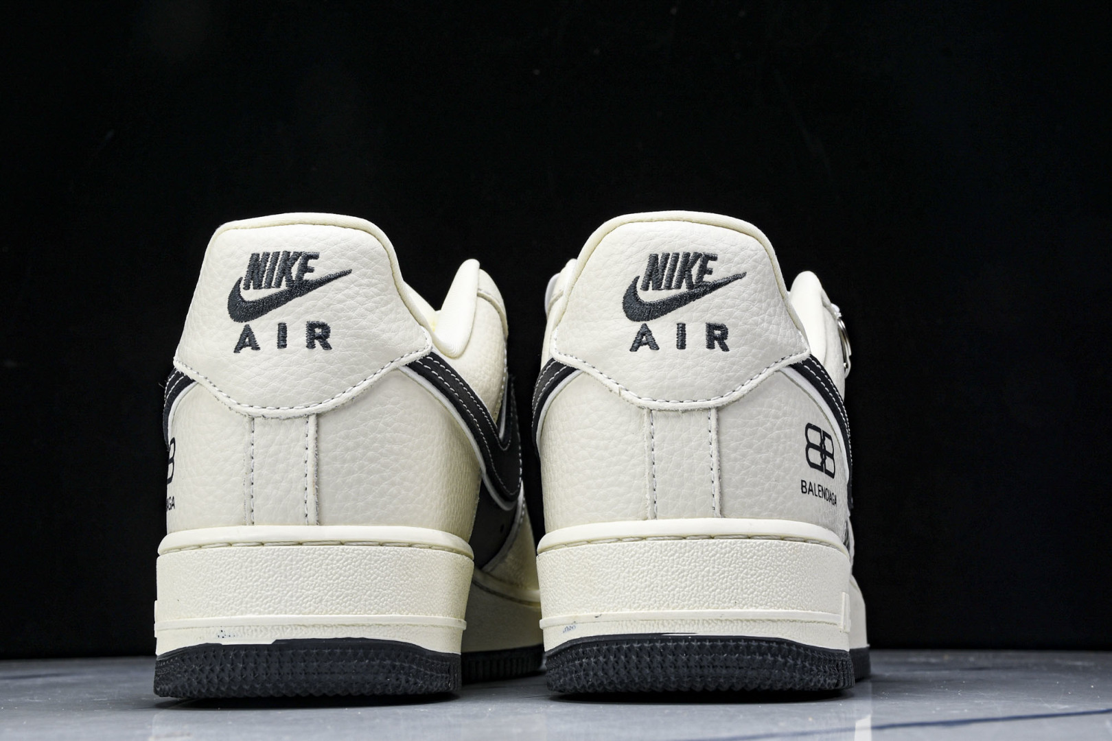  NK Air Force 1'07 Low 巴黎世家联名 米黑涂鸦 空军一号低帮休闲板鞋 XL1978