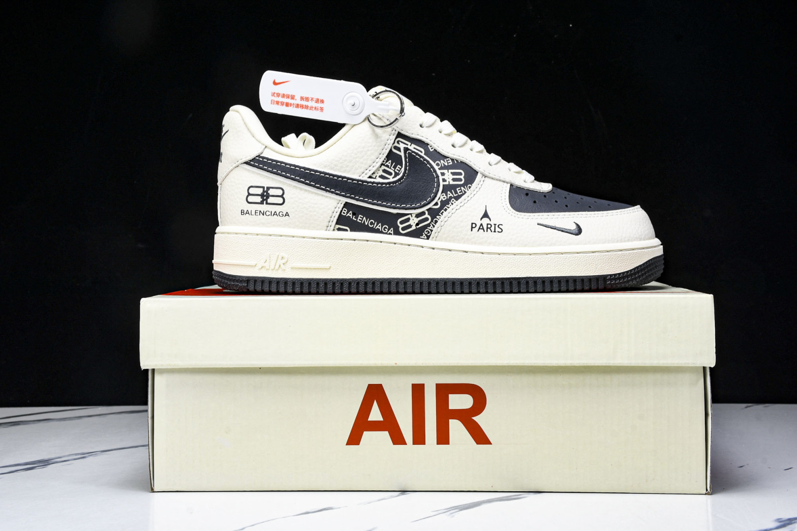  NK Air Force 1'07 Low 巴黎世家联名 米黑涂鸦 空军一号低帮休闲板鞋 XL1978
