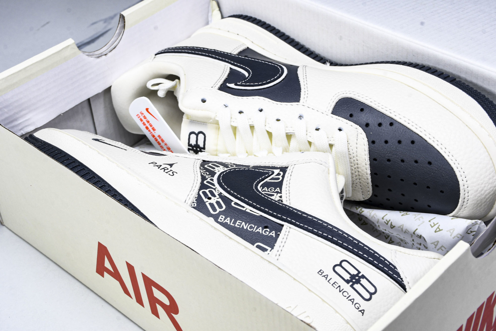  NK Air Force 1'07 Low 巴黎世家联名 米黑涂鸦 空军一号低帮休闲板鞋 XL1978