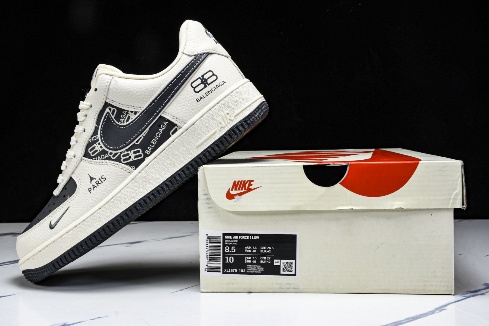  NK Air Force 1'07 Low 巴黎世家联名 米黑涂鸦 空军一号低帮休闲板鞋 XL1978