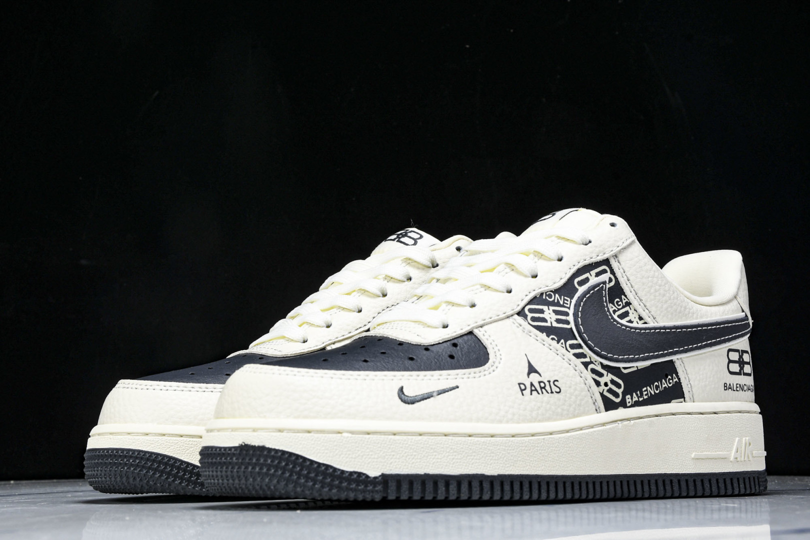  NK Air Force 1'07 Low 巴黎世家联名 米黑涂鸦 空军一号低帮休闲板鞋 XL1978