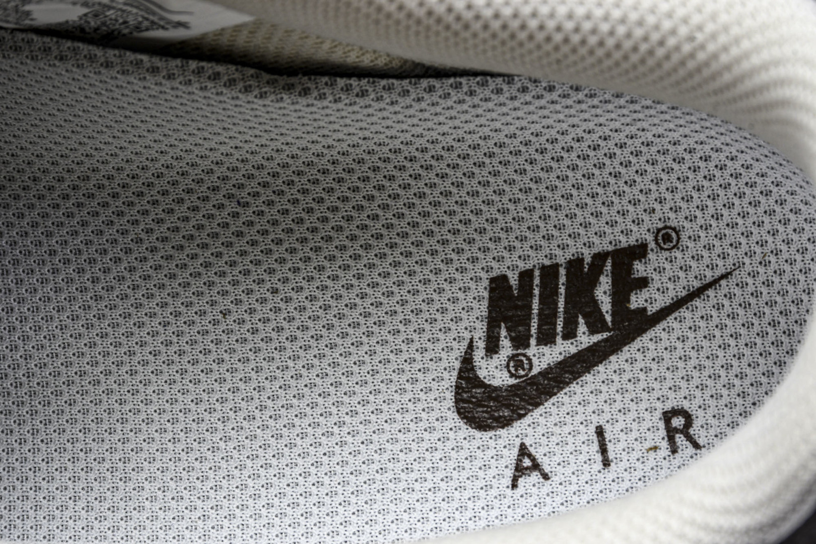  NK Air Force 1'07 Low 拉布布 空军一号低帮休闲板鞋 LJ8822-101 尺寸 